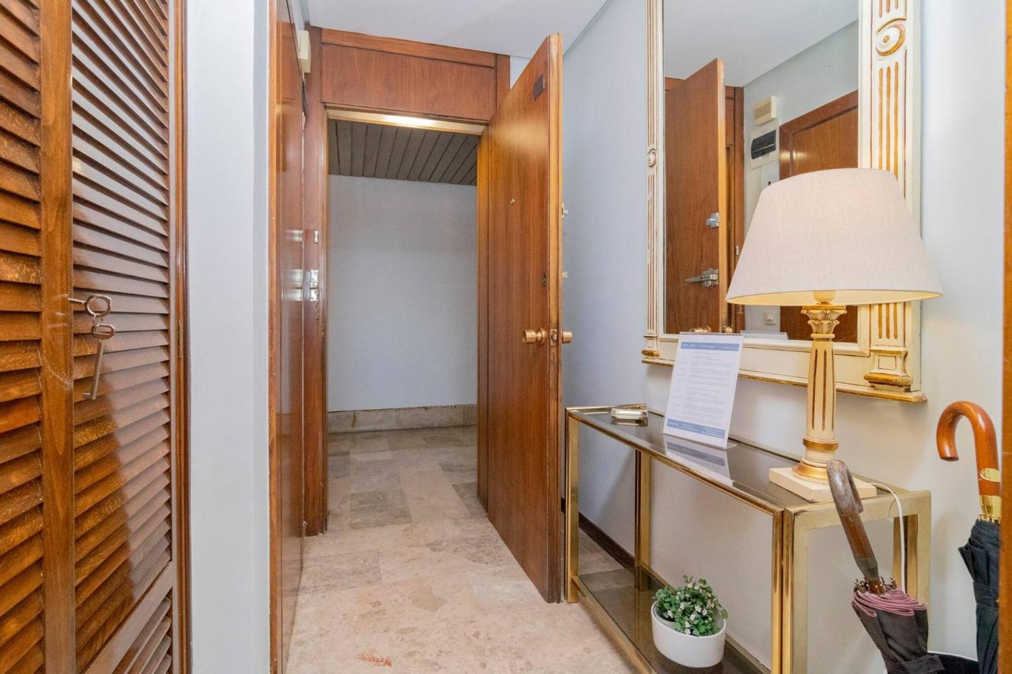 Colon Suites Мадрид Экстерьер фото